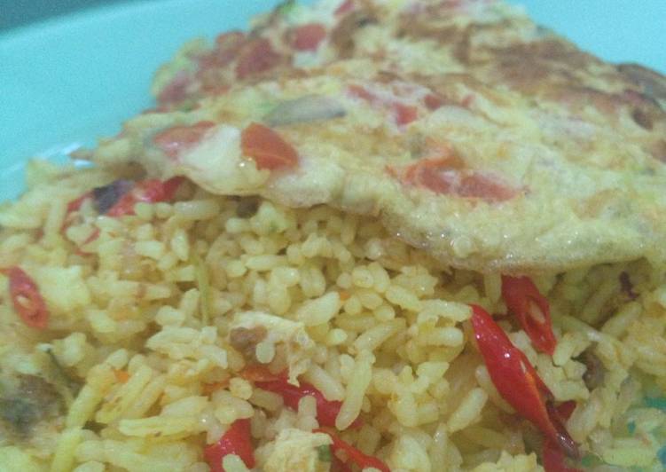 Resep Nasi kuning goreng dadar telur ala anak kost, Enak