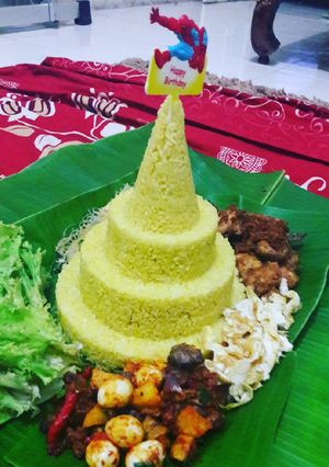 Foto resep Nasi tumpeng ultah sederhana