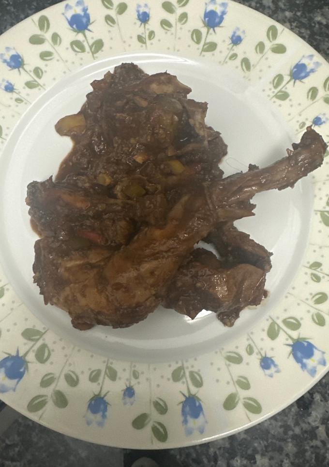 Una foto de 507. Conejo estofado (principal carne)