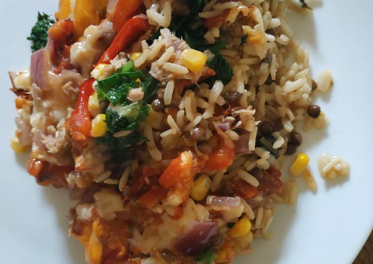 Get Lunch of Vegetable and tuna rice/lentil bake