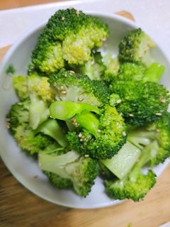 Hình của món Súp lơ xanh(bông cải xanh) trộn.