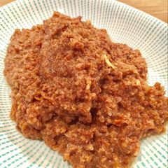 A picture of Malaysian Satay sauce.