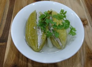 Hình của món Canh khổ qua nhồi cá thác lác.