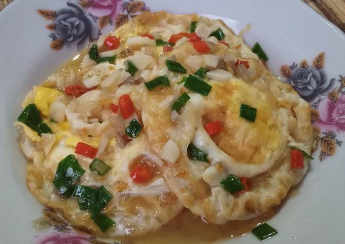 Resep Telur Ceplok Saus Tiram Oleh Sulis UmmuSalma Cookpad