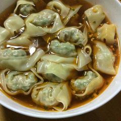 A picture of Home-made wonton soup.