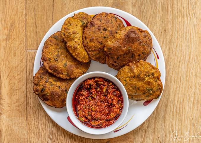 Steps to Prepare Speedy Bajara methi puri