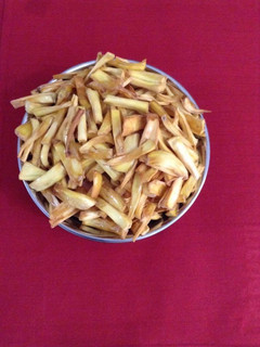 A picture of Jack fruit chips.
