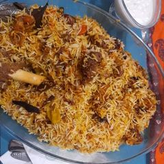 A picture of Kac'chay gosht ki biryani.
