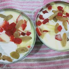 A picture of Fruit custard.