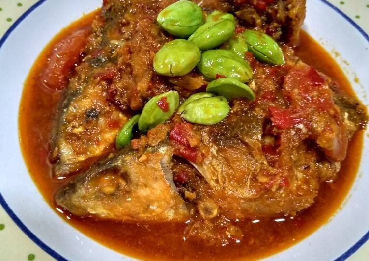 Bandeng bumbu Indonesia