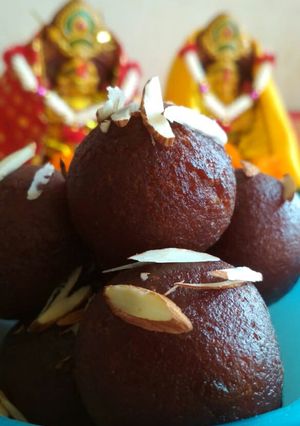 A picture of Mawa Gulab Jamun.