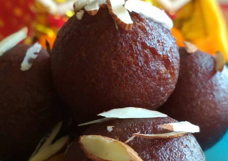 Mawa Gulab Jamun