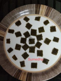 कैरी पुदिना कॅन्डी (Kairi Pudina Candy Recipe In Marathi) रेसिपी चे मुख्य फोटो
