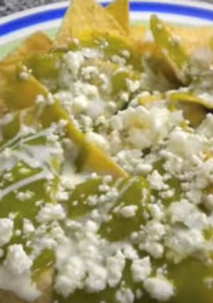 Una foto de Chilaquiles verdes
