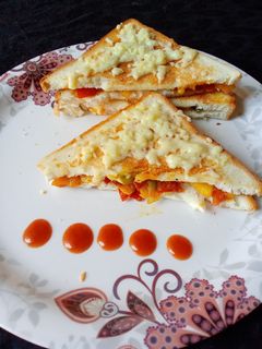 ચીઝ ગાર્લીક બ્રેડ (cheese garlic bread recipe in Gujarati) રેસીપી મુખ્ય ફોટો