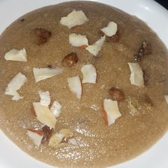 A picture of Suji halwa in desi ghee.