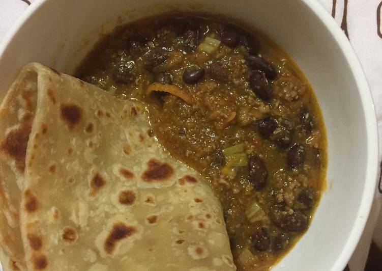 Black eyed peas with chapati