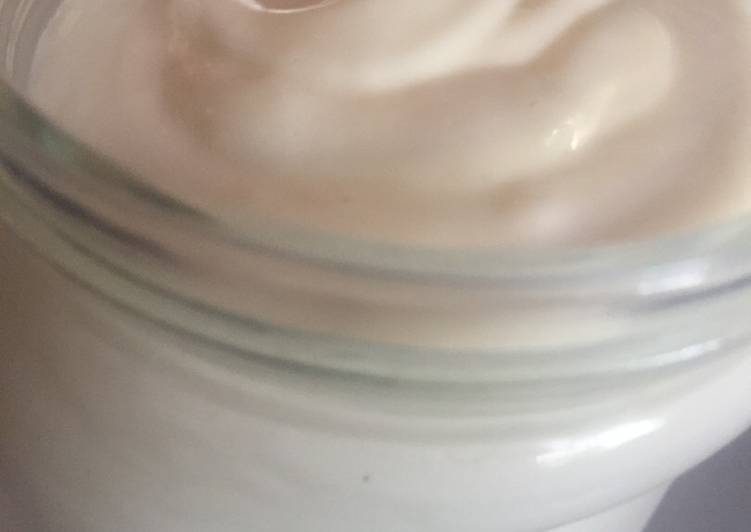 Homemade mayonnaise