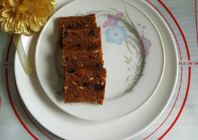 Langkah Mudah untuk Menyiapkan Steamed Fruit Cake, Enak Banget