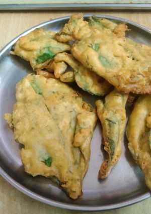 पालक भजी रेसिपी चे मुख्य फोटो