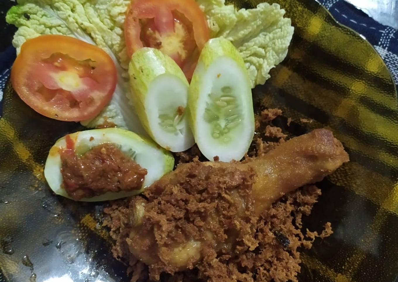 Ayam goreng kremes