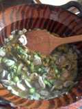 Hongos y flor de calabaza