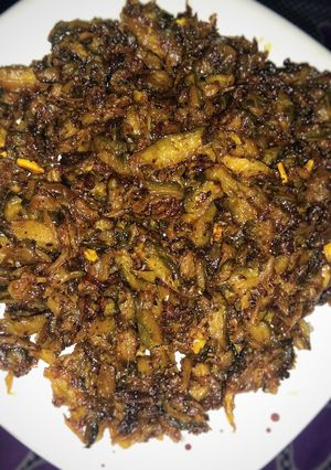 करेला भुजिया (Karela Bhujiya Recipe in Hindi) रेसिपी मुख्य फोटो