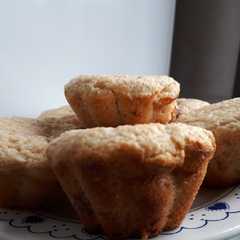 Una foto de Muffins de avena rellenas sin azúcar