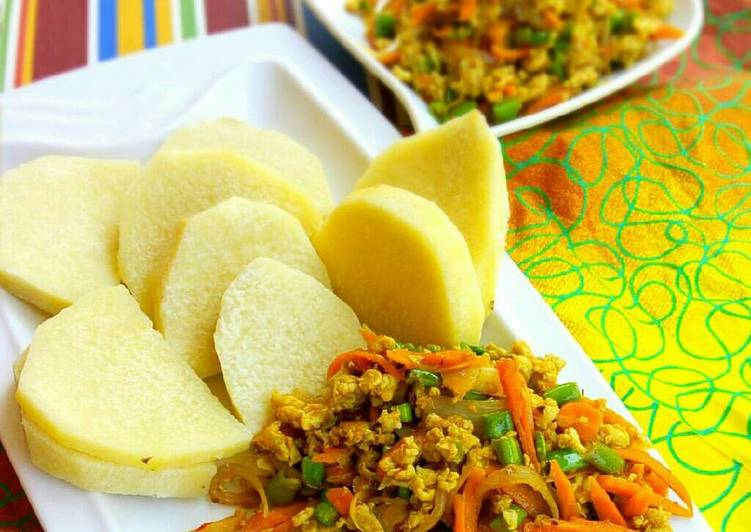 Boiled yam and carrot egg sauce