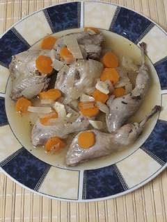 Una foto de Codornices en escabeche