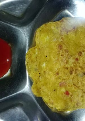 बेसन का वेज चीला(besan ka veg chila recipe in hindi) रेसिपी मुख्य फोटो