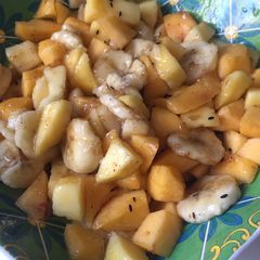 A picture of Mix fruits salad.