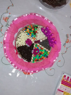 Una foto de Torta de cumpleaños confitada
