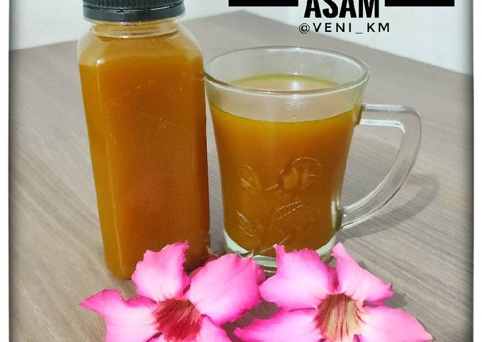 Cara Gampang Menyiapkan Kunyit Asam yang Sempurna