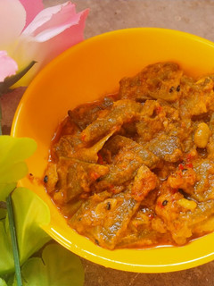 दही सेमफली रस्सा (Dahi semfali rassa recipe in hindi) रेसिपी मुख्य फोटो