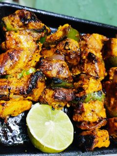 চিকেন টিক্কা (chicken tikka recipe in Bengali) রেসিপির প্রধান ছবি