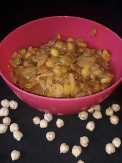 कोबी छोले ची भाजी (kobi chole chi bhaji recipe in marathi) रेसिपी चे मुख्य फोटो