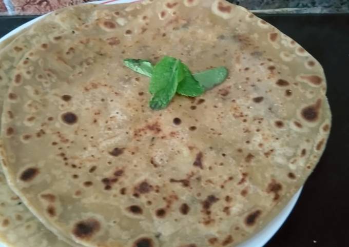 Recipe of Homemade Aloo paratha