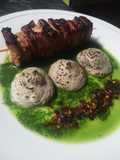 Brocheta y puré con sabor chilote