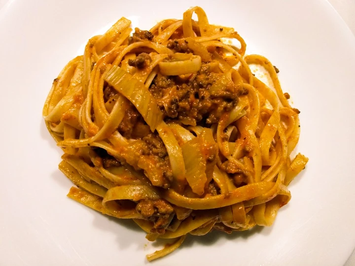 Easy Steps Prepare Recipes Fettuccine with beef and fennel rose sauce the Awesome  Really Delicious.