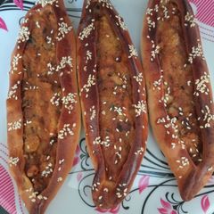 A picture of Turkish veg pide.