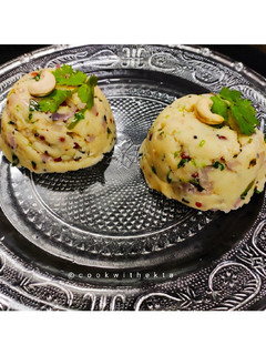 सूजी उपमा (suji upma recipe in hindi) रेसिपी मुख्य फोटो
