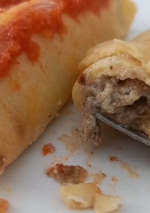 Foto di Crepes con salsiccia melanzana e ricotta