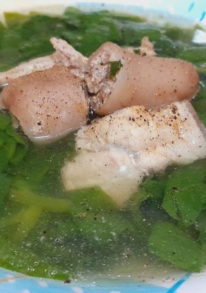 Hình của món Canh mồng tơi nấu đuôi heo.