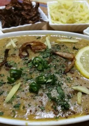 A picture of Chicken Daleem (Haleem).