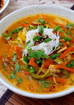 A picture of Sikkimese Vegetable Vermicelli Thukpa.