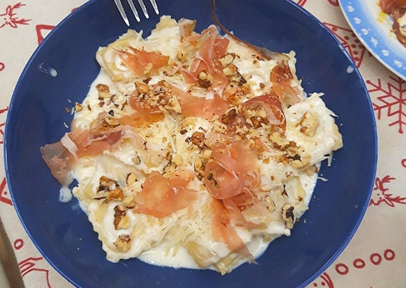 Homemade ravioli 4cheese