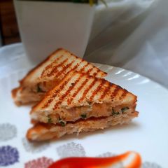 A picture of Potato sandwiches.