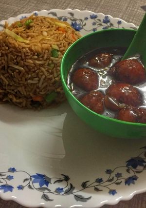 A picture of Fried Rice Manchurian.