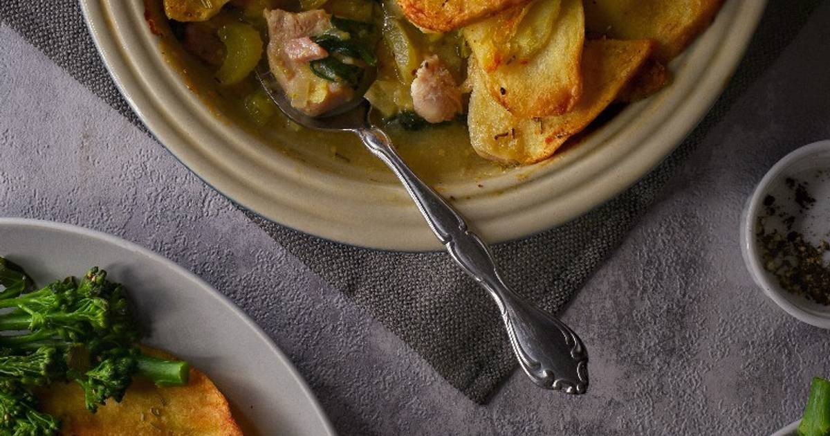 Chicken, Bacon & Leek Hot Pot Recipe by Natalie Marten (Windsor__Foodie